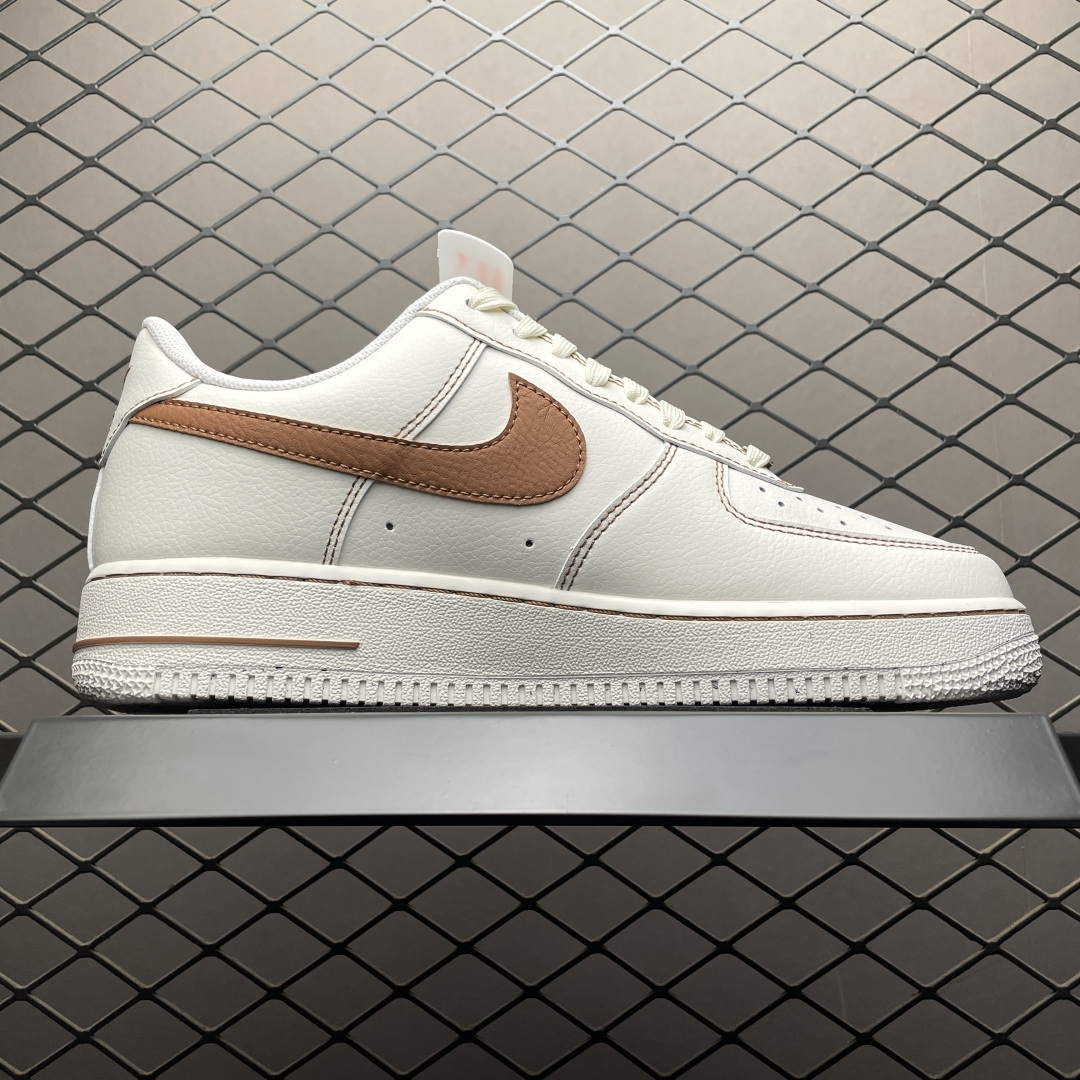   NK Air Force 1 Low 空军一号低帮休闲板鞋 HQ2037-101 原厂冲刀皮料切割干