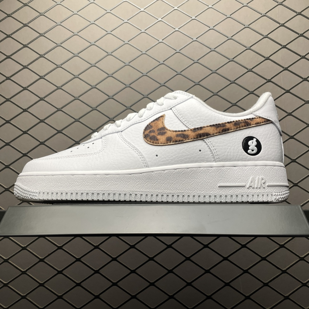 💰569 純原Supreme x Goodenough x NK Air Force 1 Low 三方聯名空軍一號低幫休閒板鞋 IM3483-100 原廠衝刀皮料切割乾淨 無任何毛邊 打造純正空軍 全掌內建蜂窩氣墊 原盒配件 原廠中底鋼印