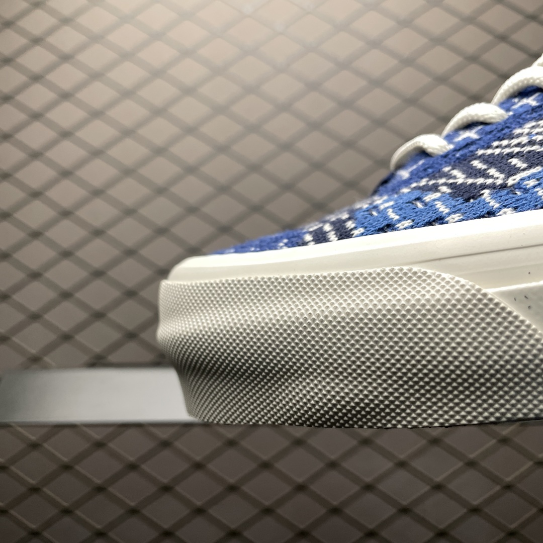   Vans 万斯 Old Skool 低帮休闲板鞋 尺码：35 36 36.5 37 38 38.5 