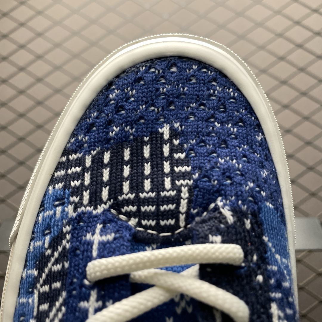   Vans 万斯 Old Skool 低帮休闲板鞋 尺码：35 36 36.5 37 38 38.5 
