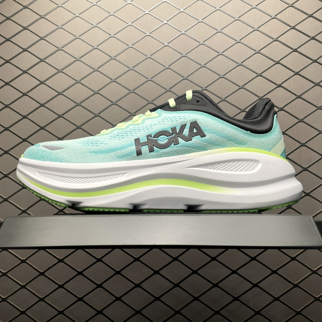 💰530 平臺專供 Hoka Bondi 9 幫帶9 網面透氣跑步鞋 1162011 全新外貿訂單出貨 中底布可區分版本 最大尺碼46 多版本供應 注意區分品質 尺碼： 39 40 40.5 41 42 42.5 43 44 44.5 4
