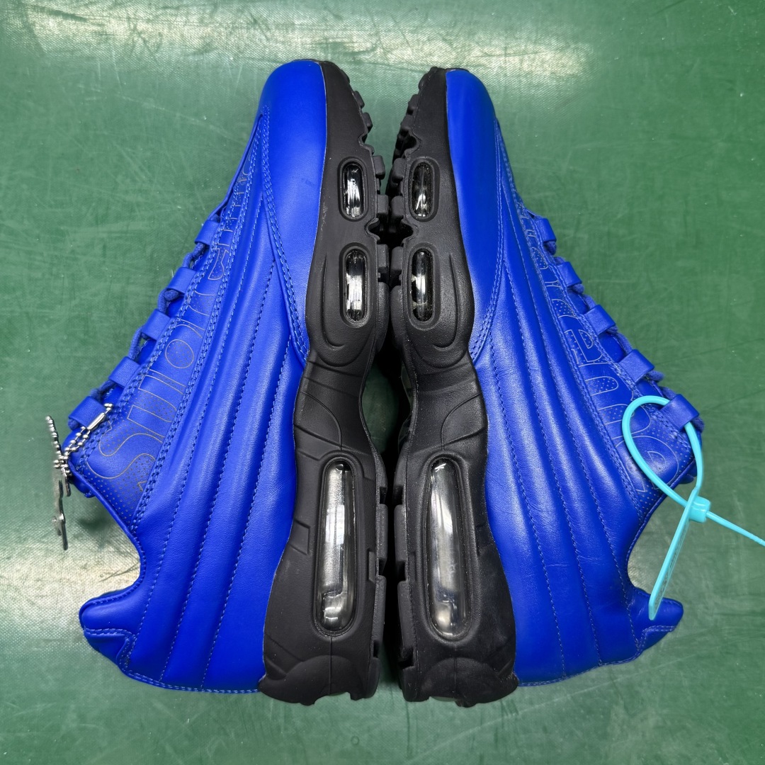 Supreme x Nike Air Max 95 LUX Collaboration Running Shoes - Blue 15 cmp i1755626801025 4371 0 4