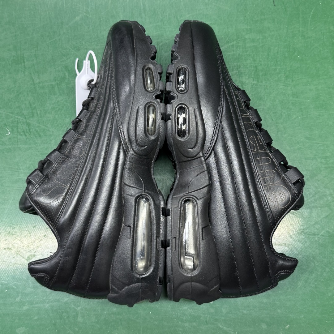 Supreme x Nike Air Max 95 LUX Collaboration Running Shoes - Blue 17 cmp i1755627187530 9562 0 15