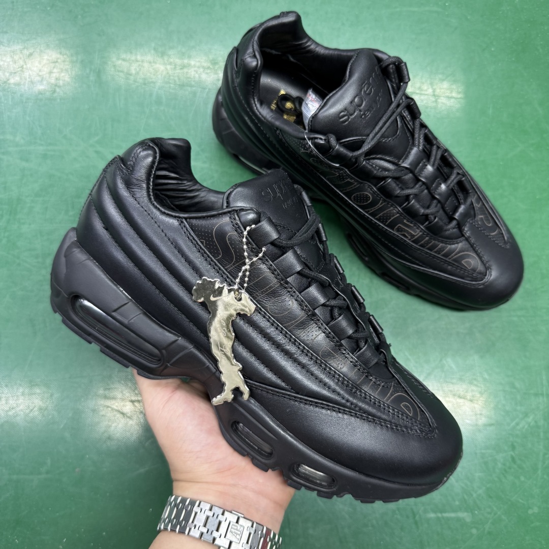   接受预定‼️纯原 Supreme x NK Air Max 95 LUX 联名款 气垫跑鞋 CI09