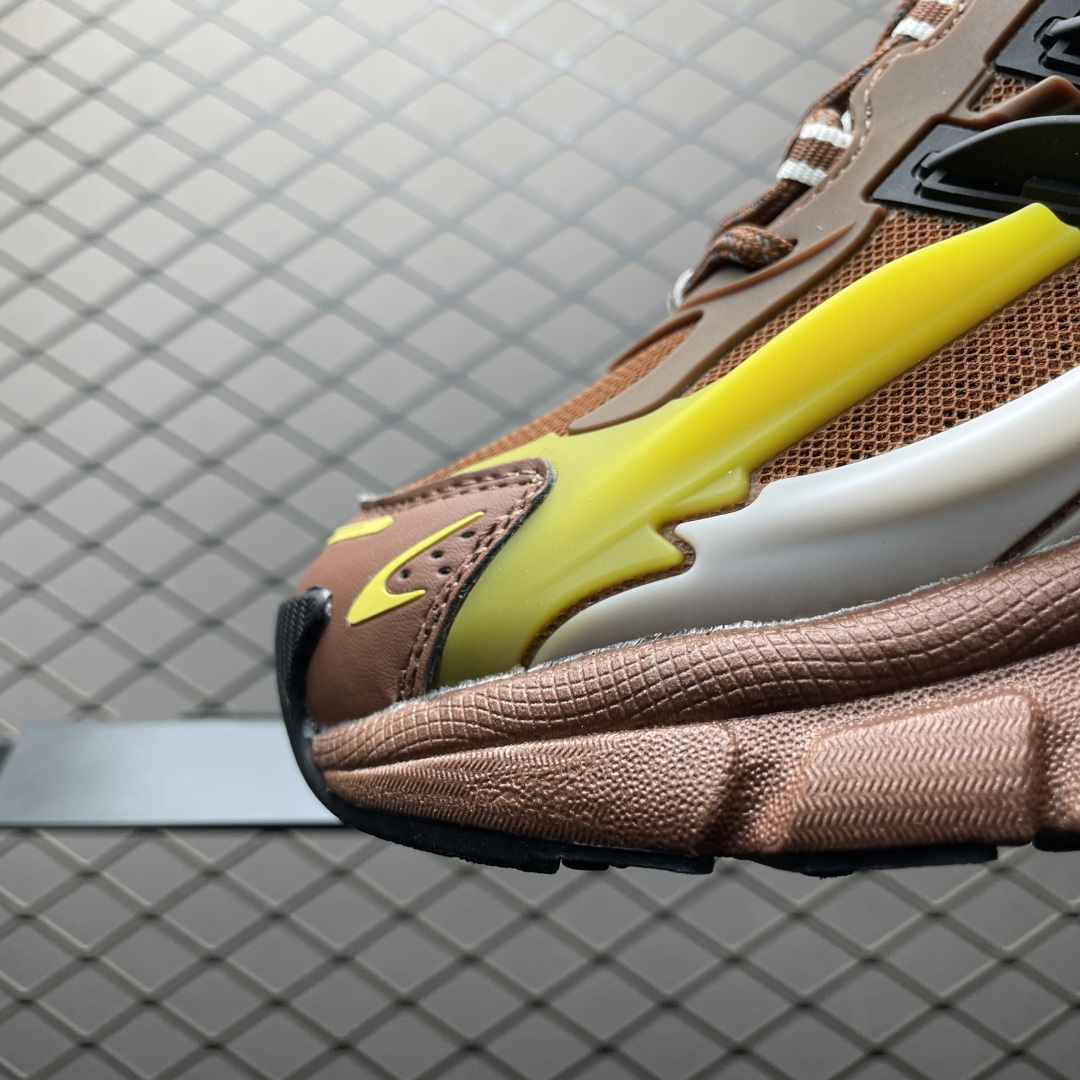 图片[6]-外贸爆款 Pharrell x AD Adistar Jellyfish 联名款低帮复古风老爹鞋 JP9270 未来科技感十足 以3D风格焕新演绎标志性三条纹 为造型添上点睛之笔 金属质感视觉效果TPU自带哑光反射 非常的细节 最大的亮点无疑是鞋屁股 大块的tpu包裹 让增高的大底不再突兀 更显腿长脚细 尺码：36 36.5 37 38 38.5 39 40 40.5 41 42 42.5 43 44 44.5 45 46 47-选品中心