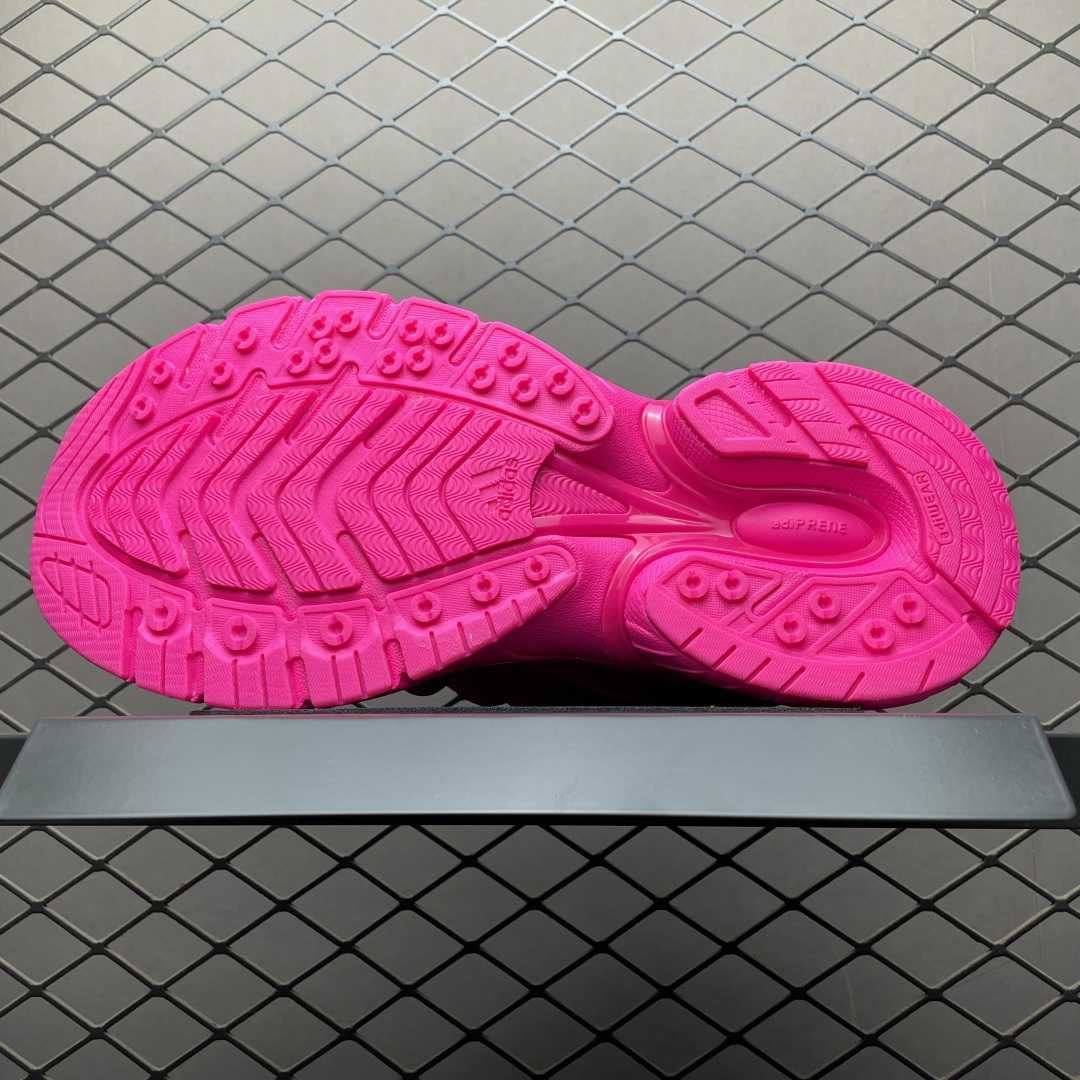 图片[5]-外贸爆款 Pharrell x AD Adistar Jellyfish 联名款低帮复古风老爹鞋 IG6936 未来科技感十足 以3D风格焕新演绎标志性三条纹 为造型添上点睛之笔 金属质感视觉效果TPU自带哑光反射 非常的细节 最大的亮点无疑是鞋屁股 大块的tpu包裹 让增高的大底不再突兀 更显腿长脚细 尺码：36 36.5 37 38 38.5 39 40 40.5 41 42 42.5 43 44 44.5 45 46 47-选品中心