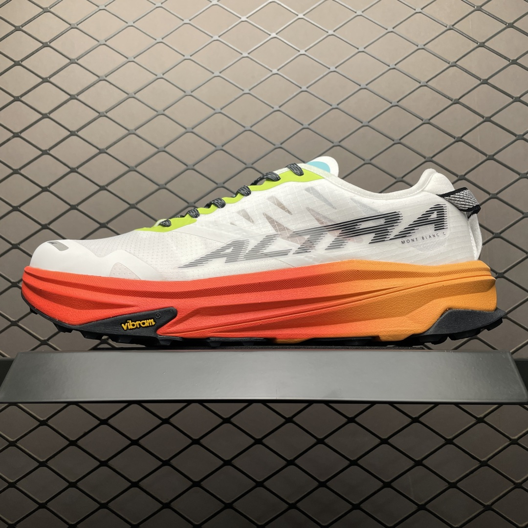 价格调整平台专供 Altra 奥创 Mont Blanc 勃朗峰 碳纤维板 减震防滑耐磨 低帮越野跑步鞋 AL0A82CA108 舒适百搭 高端外贸 平台零售专供品质 平台二级市场2K+ 尺码：39 40 40.5 41 42 42.5 43 44 44.5 45 46-选品中心