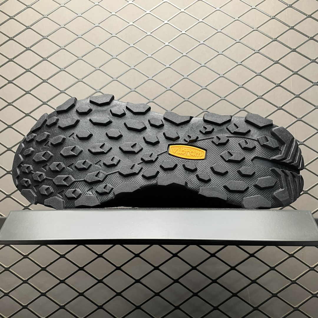 240 Columbia 哥伦比亚户外登山鞋休闲越野徒步鞋-Chinese UA Cheap High Quatity Brand Clothes Bags handbags Sneakers wholesale wholesaler seller from China Factory suppliers Fashion Clothing Shoes best Quality Beautiful Price 240 Columbia 哥伦比亚户外登山鞋休闲越野徒步鞋