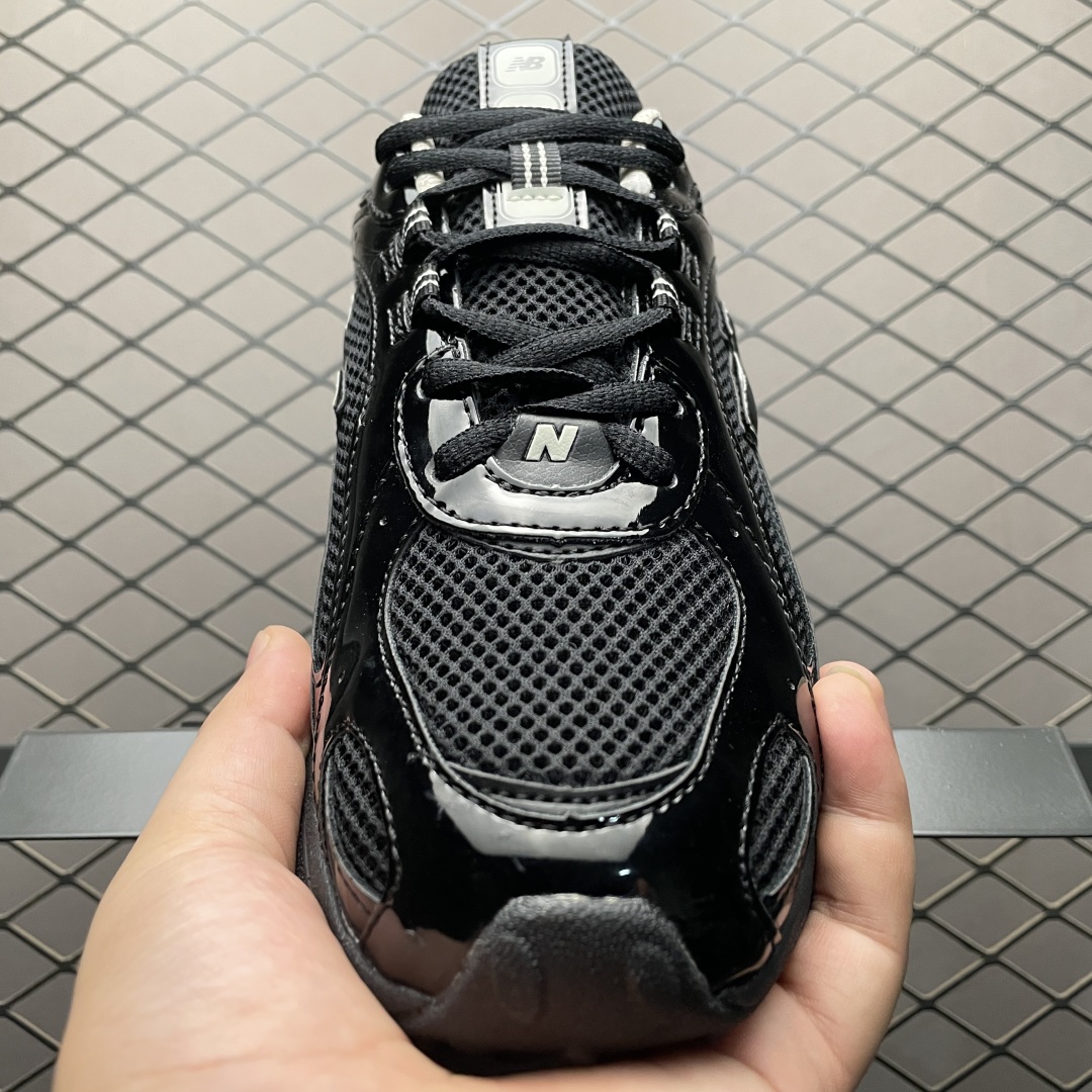   New Balance U204LMRA 复古休闲鞋 薄底鞋 公司级品质 区别市面先行通货版本 鞋身