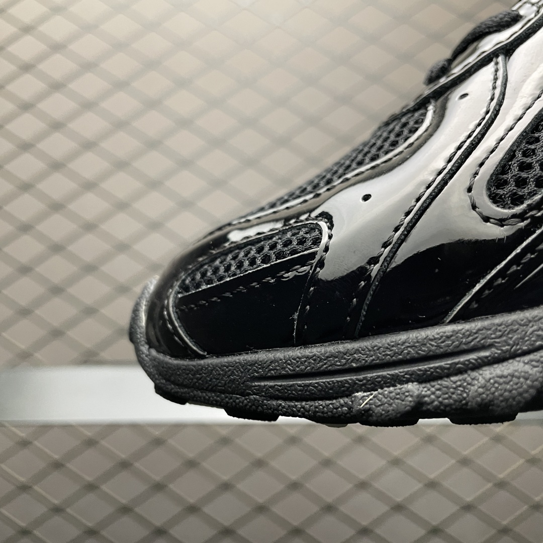   New Balance U204LMRA 复古休闲鞋 薄底鞋 公司级品质 区别市面先行通货版本 鞋身
