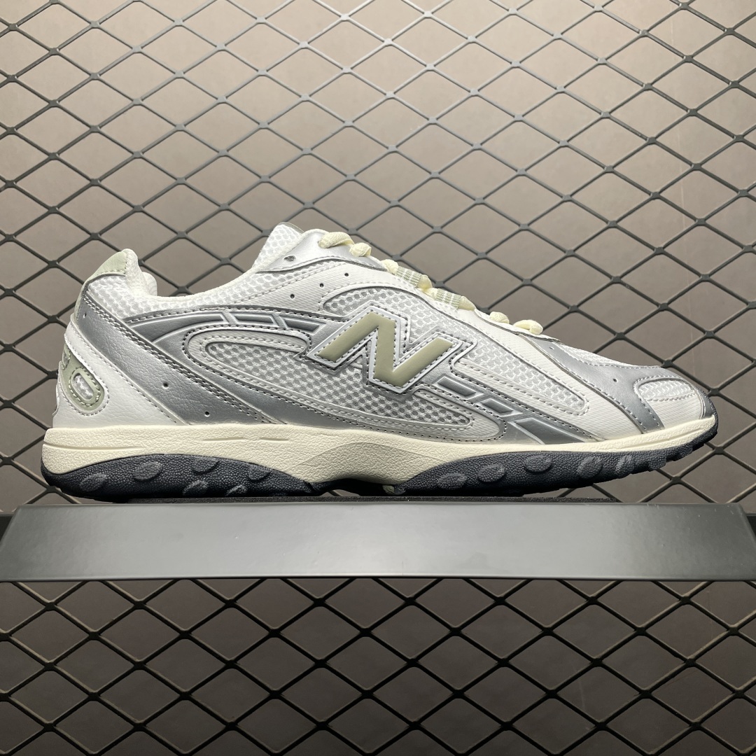   New Balance U204LSWB 复古休闲鞋 薄底鞋 公司级品质 区别市面先行通货版本 鞋身