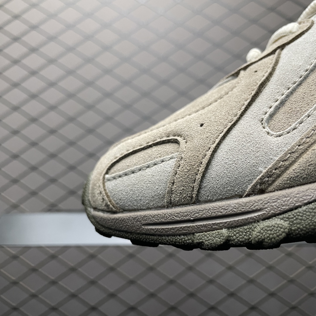   New Balance U204LMMA 复古休闲鞋 薄底鞋 公司级品质 区别市面先行通货版本 鞋身