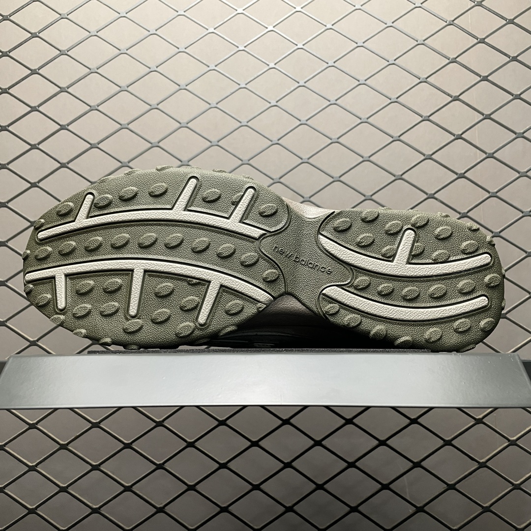   New Balance U204LMMA 复古休闲鞋 薄底鞋 公司级品质 区别市面先行通货版本 鞋身