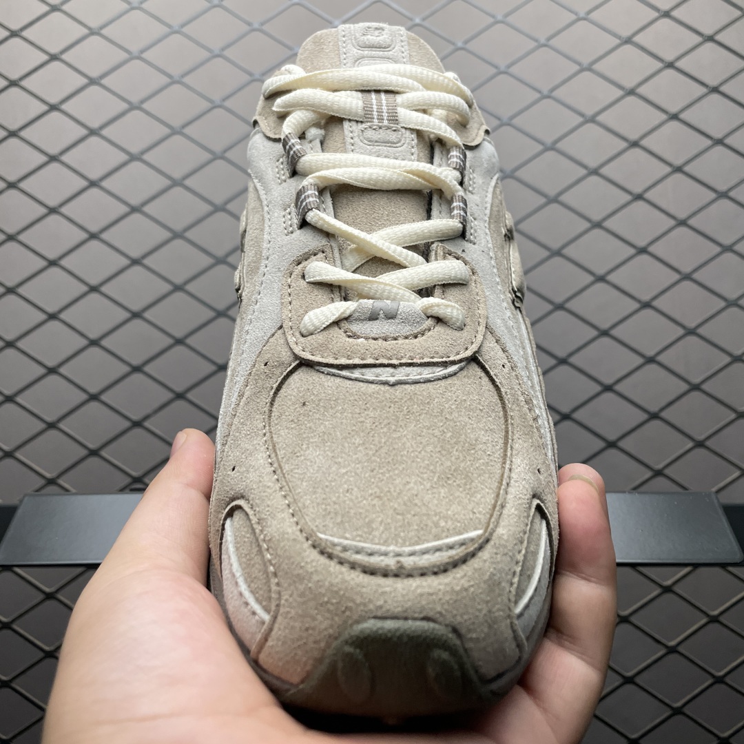   New Balance U204LMMA 复古休闲鞋 薄底鞋 公司级品质 区别市面先行通货版本 鞋身