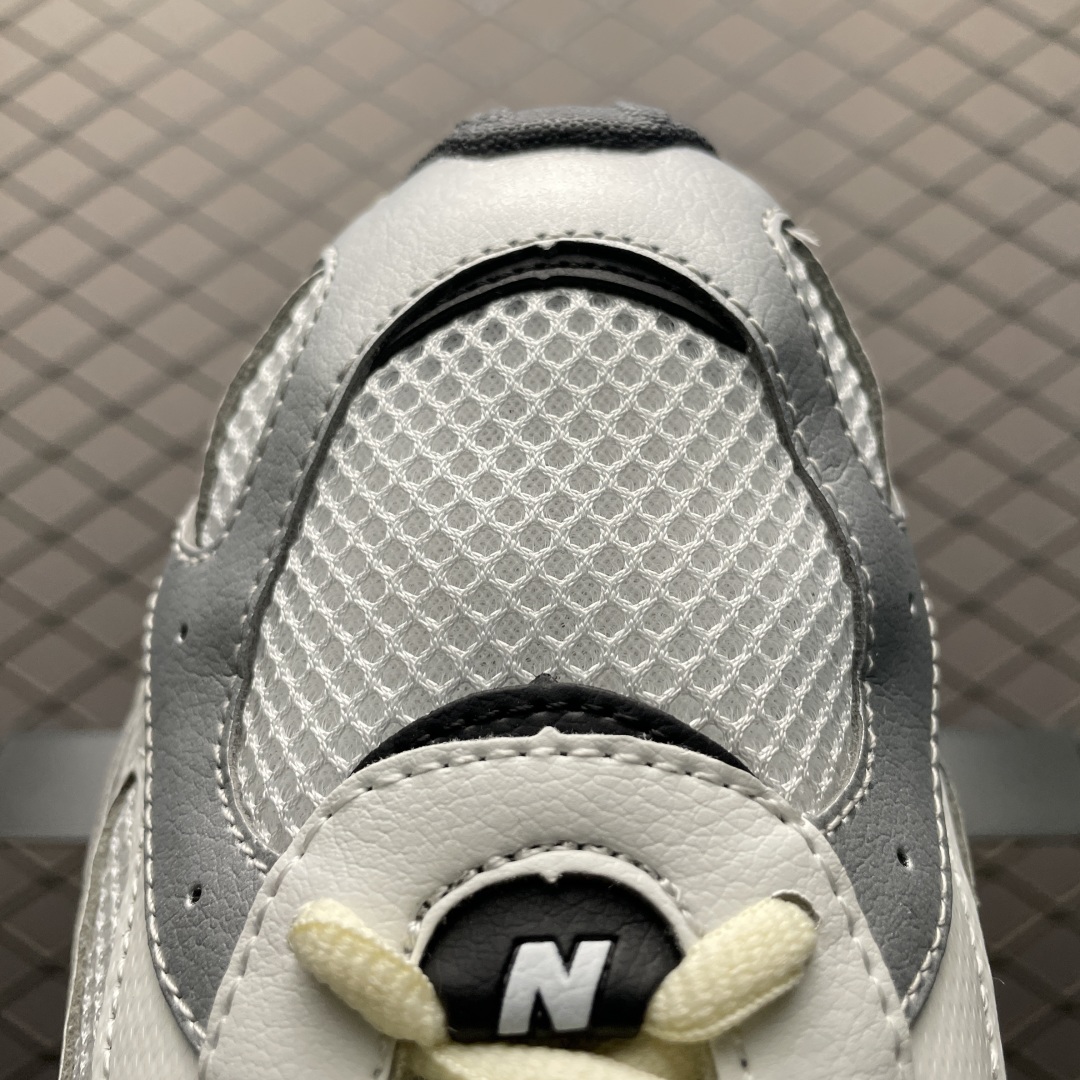  New Balance U204LSWD 复古休闲鞋 薄底鞋 公司级品质 区别市面先行通货版本 鞋身搭