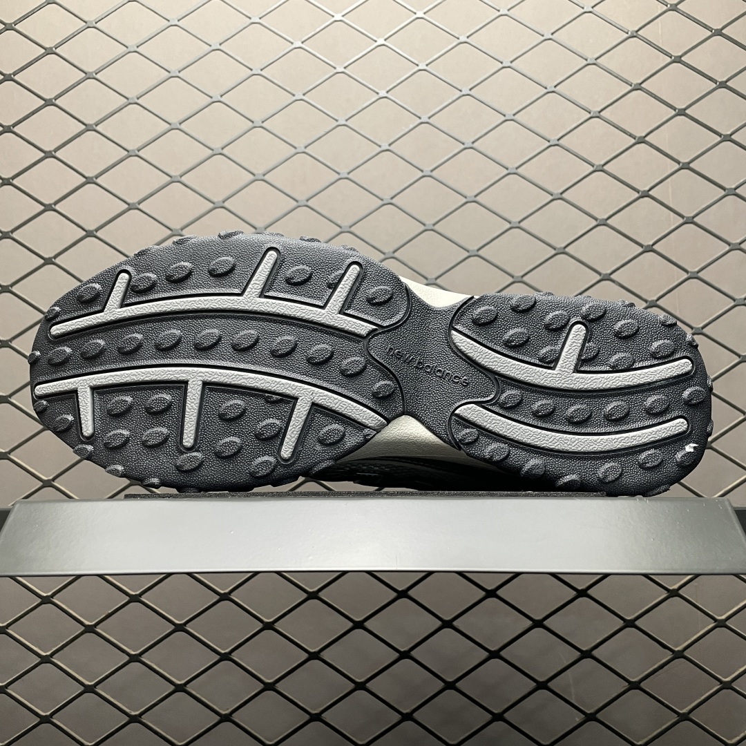 New Balance U204LSWD 复古休闲鞋 薄底鞋 公司级品质 区别市面先行通货版本 鞋身搭