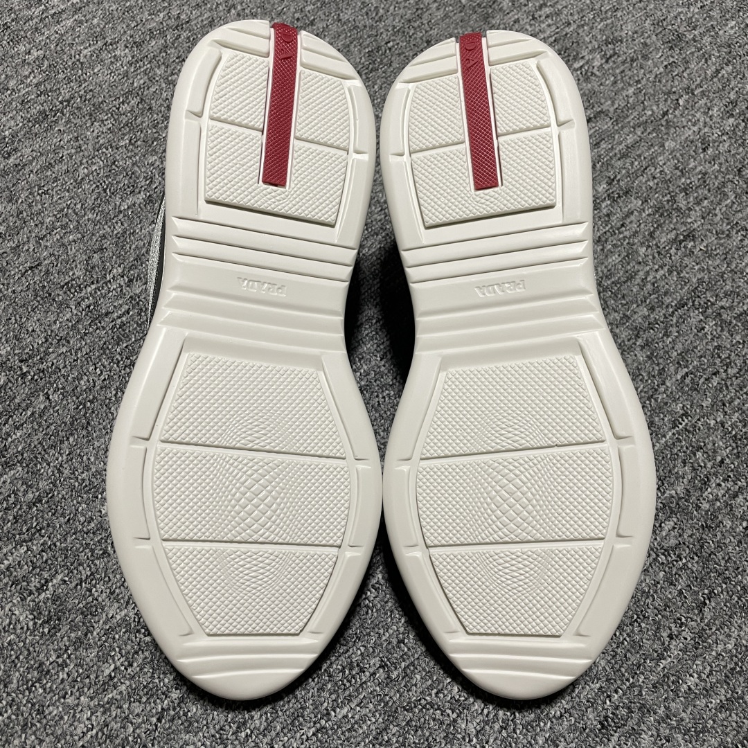   Prada 普拉达 Calzature Uomo 低帮休闲运动鞋 海淘代购同渠道品质 高端零售 外贸