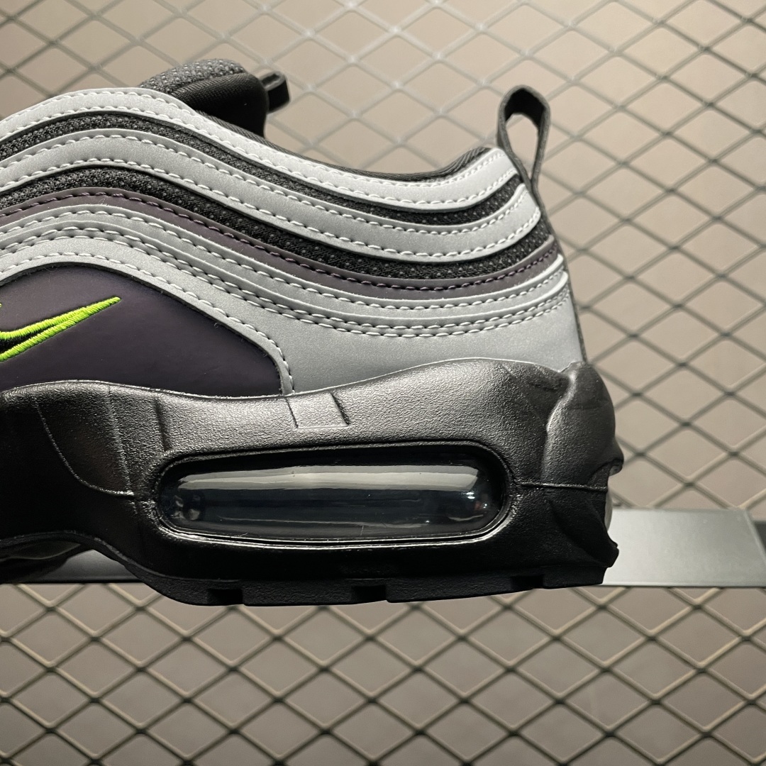 Division St. x NK Air Max 95/97 Ducks Of a Feather T