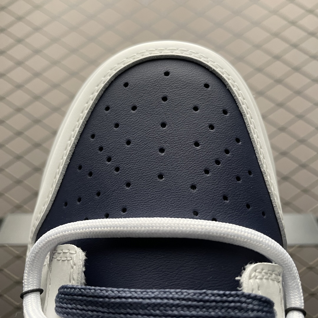 NK Dunk Low 客制款 低帮休闲板鞋 WB0512-086 尺码：40 40.5 41 42 4