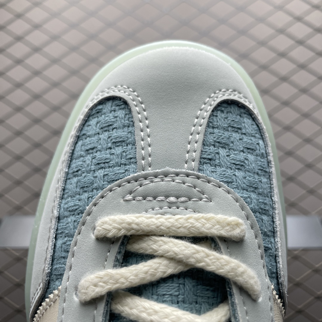AD 阿迪 Gazelle Indoor 低帮运动休闲板鞋 JR8852 尺码：35.5 36 36.5
