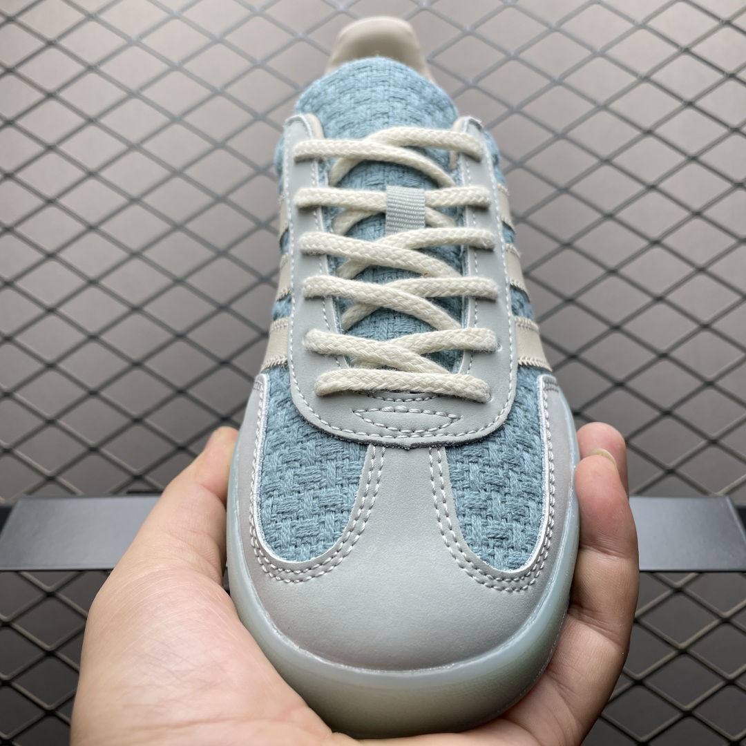 AD 阿迪 Gazelle Indoor 低帮运动休闲板鞋 JR8852 尺码：35.5 36 36.5