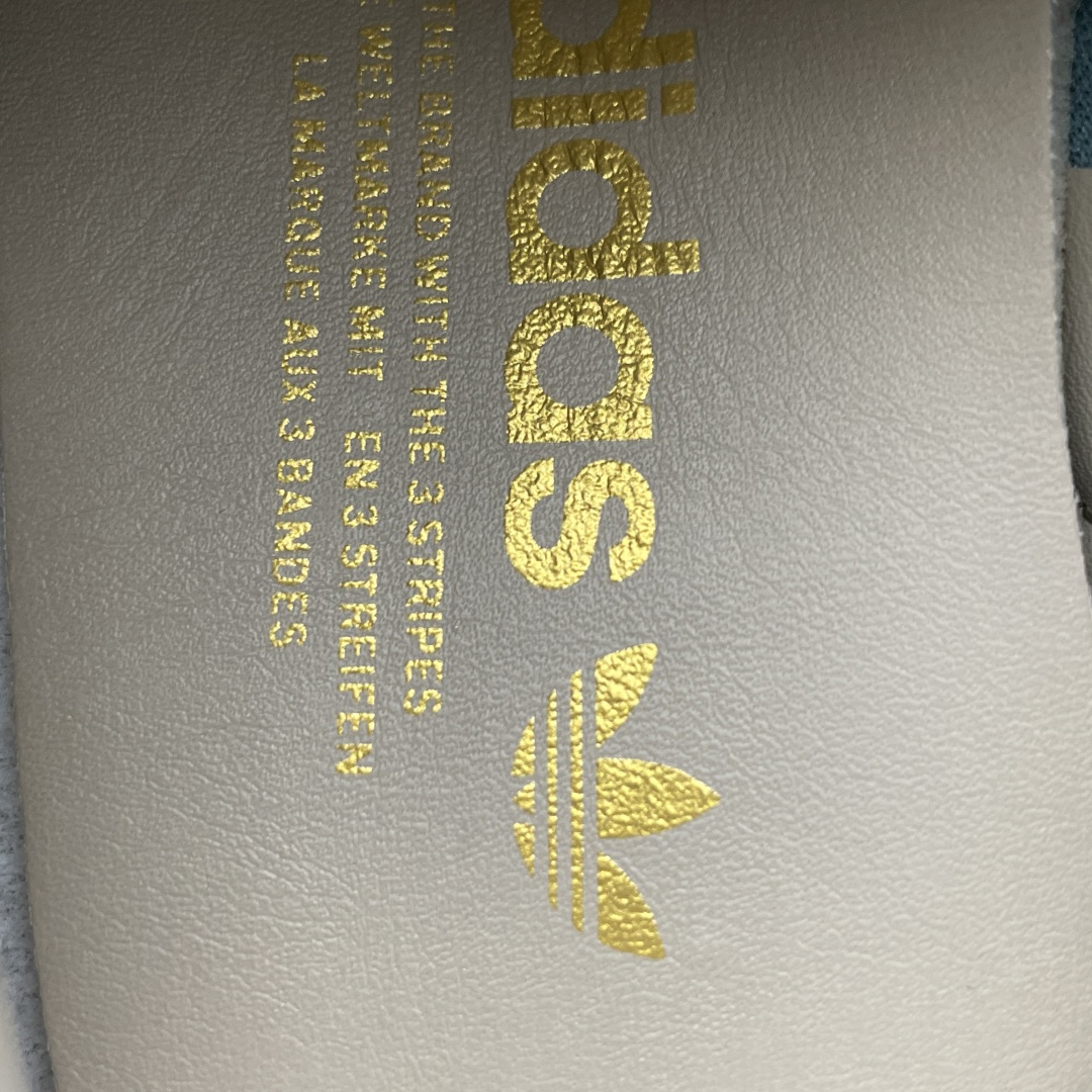 AD 阿迪 Gazelle Indoor 低帮运动休闲板鞋 JR8852 尺码：35.5 36 36.5