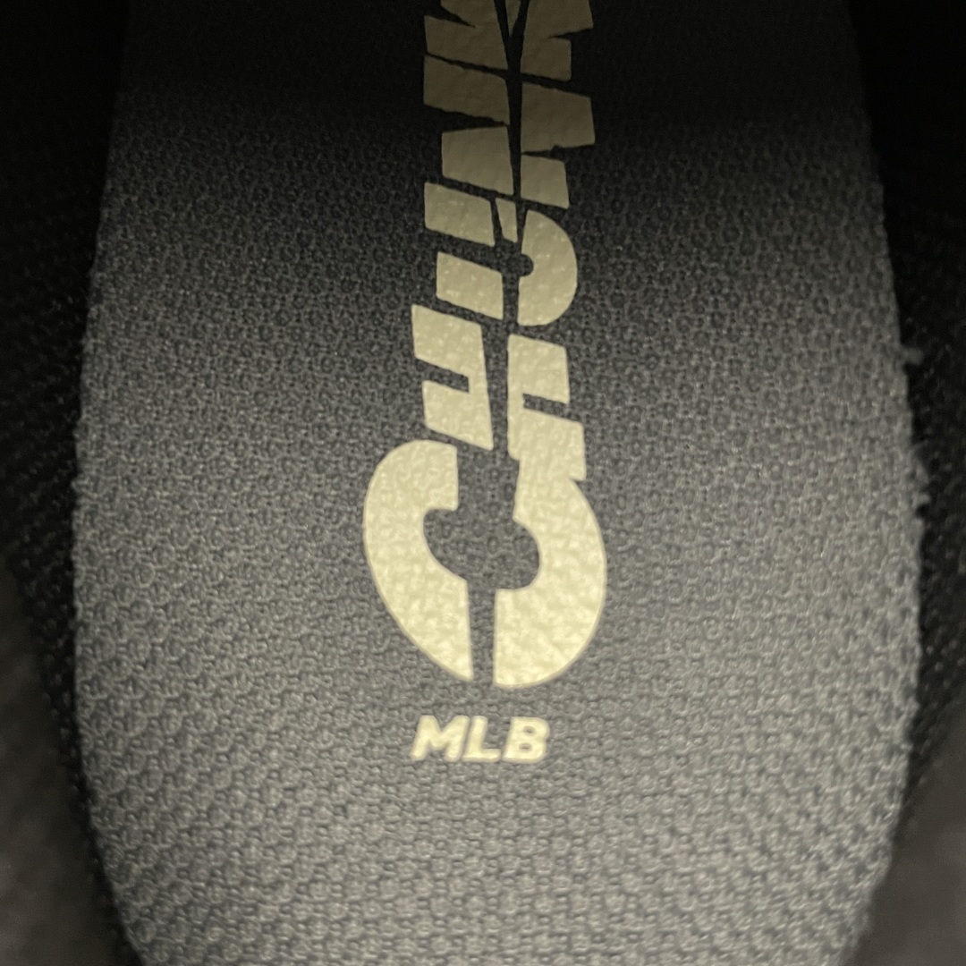 网红爆款 MLB Winner Chunky NB 低帮休闲凉鞋 原厂防伪吊牌 尺码：35.5 36 3