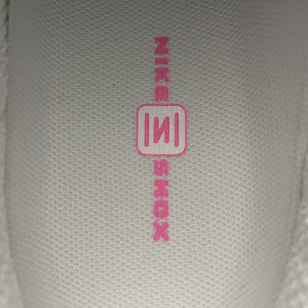 外贸专供 NK Shox TL 气柱复古跑鞋 HV2520-001 该款保留了早期复古外形 鞋身整体以皮