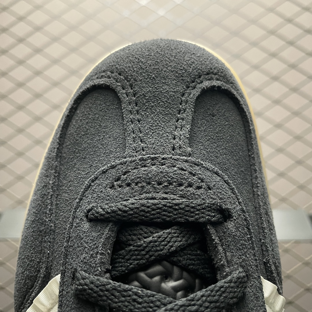 AD 阿迪 Gazelle Indoor 低帮运动休闲板鞋 JS1412 尺码：35.5 36 36.5