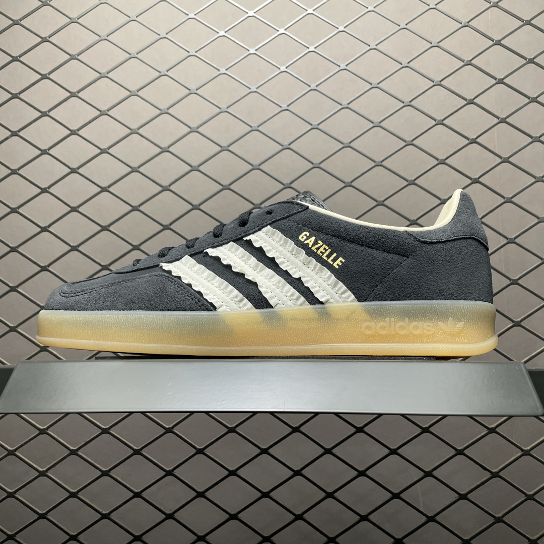 AD 阿迪 Gazelle Indoor 低帮运动休闲板鞋 JS1412 尺码：35.5 36 36.5
