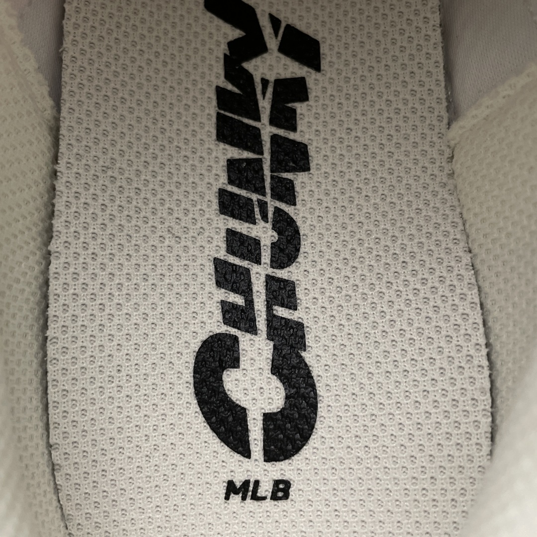 网红爆款 MLB Winner Chunky NB 低帮休闲凉鞋 原厂防伪吊牌 尺码：35.5 36 3