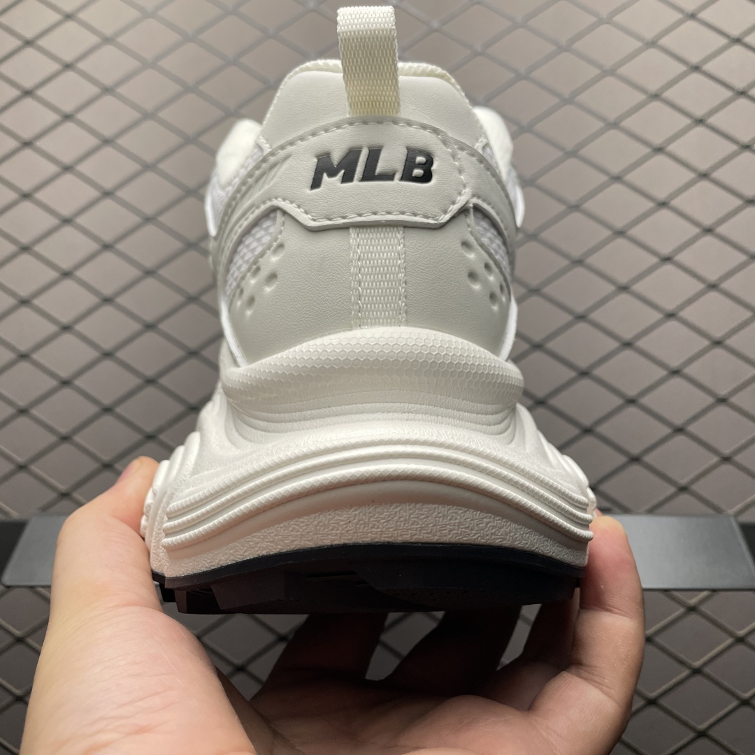 网红爆款 MLB Winner Chunky NB 低帮休闲凉鞋 原厂防伪吊牌 尺码：35.5 36 3
