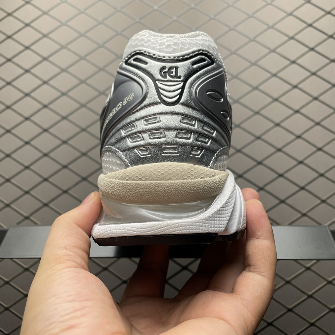 纯原 Asics 亚瑟士 GEL-Kayano 14 低帮运动休闲跑步鞋 1203A537-110 高端