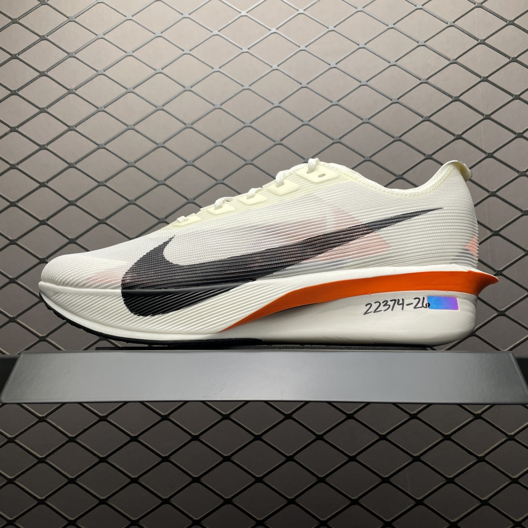 💰620 純原 NK Vaporfly Next%4 超輕網面跑步鞋 HF6413-100 最高品質 高階零售 外貿平臺混賣專供品質 平臺全新訂單 私模開發 內建真正碳板 區別市面版本 尺碼：36 37 37.5  38 38.5 39 