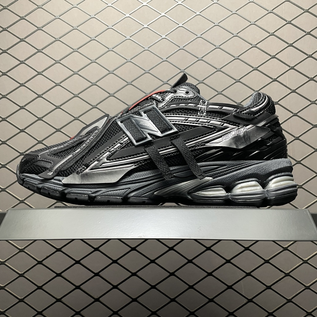 💰260 New Balance 新百伦 复古休闲跑步鞋 M1906AF 大厂出品 独立私模大底 原厂中底布 全网唯一正确做旧组合大底 尺码:36 37 37.5 38 38.5 39.5 40 40.5 41.5 42 42.5 43 44 44.5 45 45.5 46.5 编号:31UEFF28