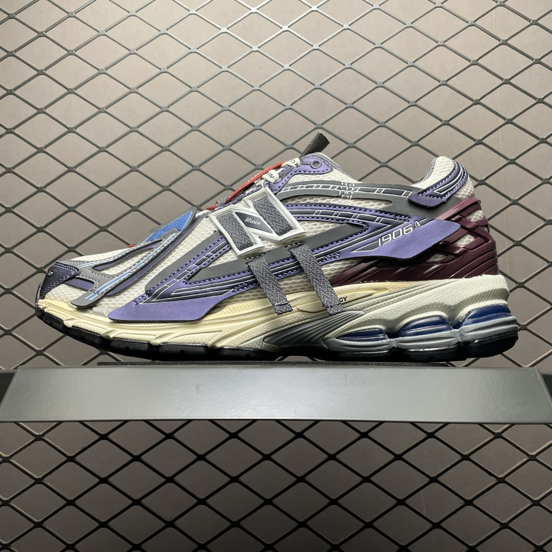 💰260 New Balance 新百伦 复古休闲跑步鞋 U1906ANB 大厂出品 独立私模大底 原厂中底布 全网唯一正确做旧组合大底 尺码:36 37 37.5 38 38.5 39.5 40 40.5 41.5 42 42.5 43 44 44.5 45 45.5 46.5 编号:31UEFF28