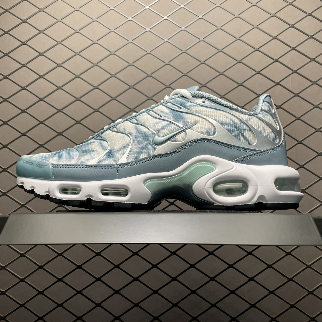 图片[8]-PB版 NK Air Max Plus TN 复古气垫跑鞋 大厂出品 多道QC标准品控质检 整体配色采用撞色妆点 鞋面网眼布和皮革材质打造 中底搭载 Air Max 科技 保证了日常穿着的缓震性！鞋垫处和鞋后跟印有 TN 字样 彰显鞋款身份 尺码：36 36.5 37.5 38 38.5 39 40 40.5 41 42 42.5 43 44 44.5 45 46-选品中心
