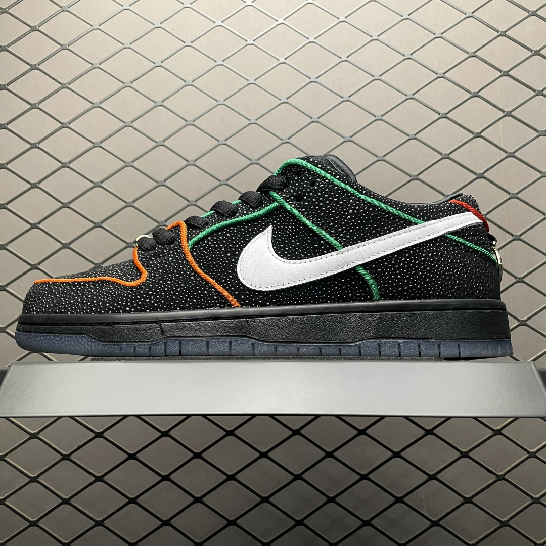 💰720 純原 Bronx Girls Skate x NK SB Dunk Low 聯名款 低幫休閒滑板鞋 HV1664-001  國內一線頭部大廠出品 全新楦頭 知名廠牌同源 品質毋庸置疑 實拍所見即所得 尺碼：40 40.5 41 