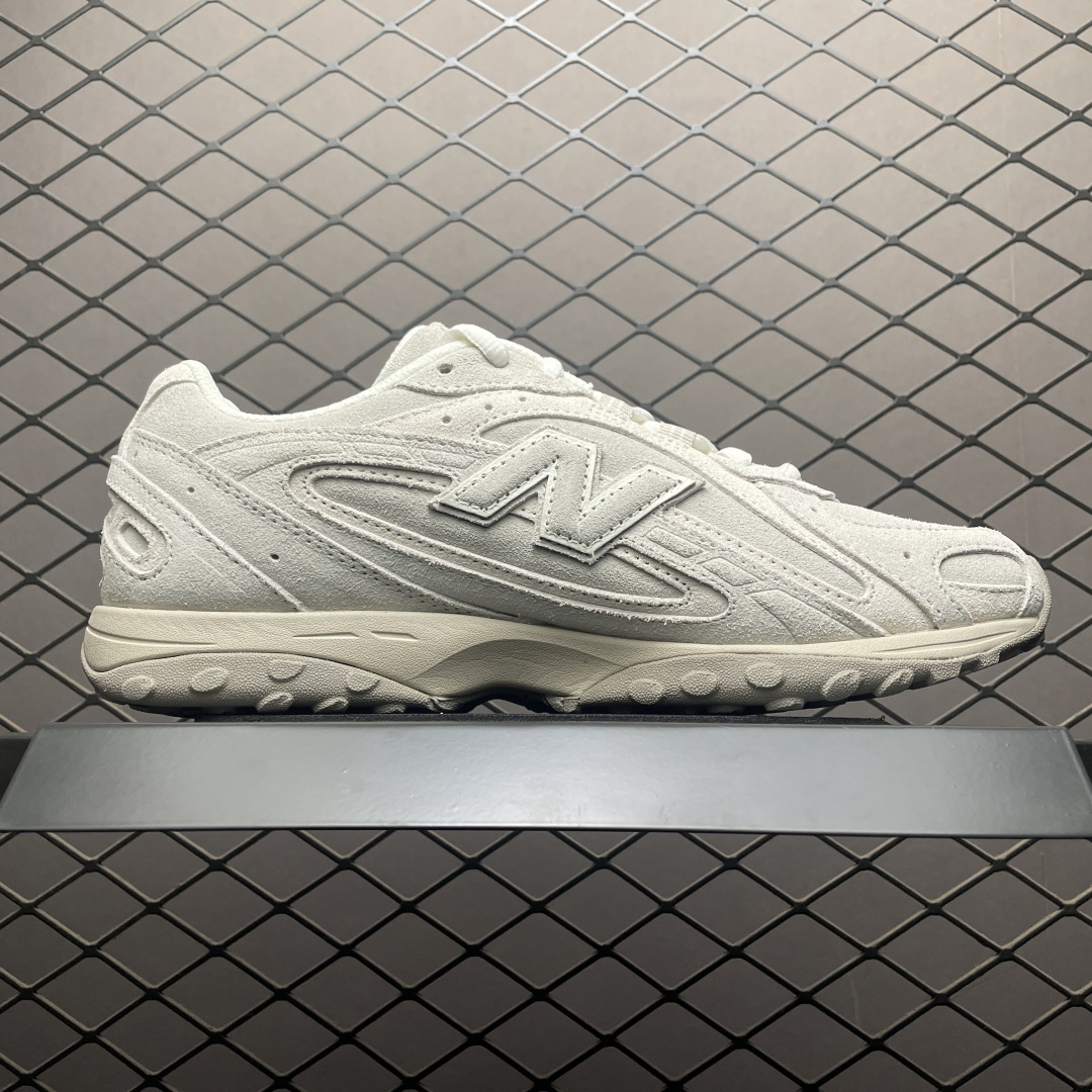 图片[3]-纯原版本 New Balance U204LMMC 复古休闲鞋 薄底鞋 头部一线大厂出品 正确版本 中底可以一眼区分市面版本 鞋身搭载EVA科技中底 适用多元穿搭场合为户外出行提供舒适长远的穿搭体验 尺码：36 37 37.5 38 38.5 39.5 40 40.5 41.5 42 42.5 43 44 44.5-选品中心