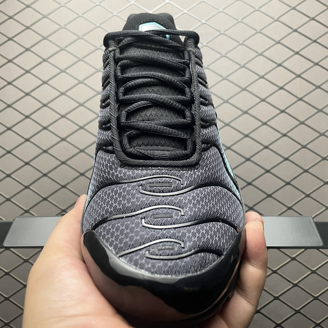 图片[9]-PB版 NK Air Max Plus TN 复古气垫跑鞋 DM0032-016 大厂出品 多道QC标准品控质检 整体配色采用撞色妆点 鞋面网眼布和皮革材质打造 中底搭载 Air Max 科技 保证了日常穿着的缓震性！鞋垫处和鞋后跟印有 TN 字样 彰显鞋款身份 尺码：36 36.5 37.5 38 38.5 39 40 40.5 41 42 42.5 43 44 44.5 45 46-选品中心