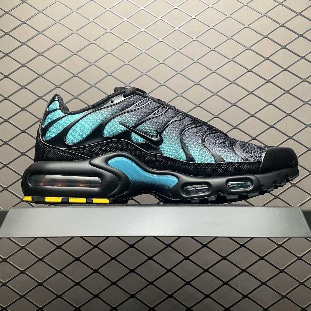 图片[3]-PB版 NK Air Max Plus TN 复古气垫跑鞋 DM0032-016 大厂出品 多道QC标准品控质检 整体配色采用撞色妆点 鞋面网眼布和皮革材质打造 中底搭载 Air Max 科技 保证了日常穿着的缓震性！鞋垫处和鞋后跟印有 TN 字样 彰显鞋款身份 尺码：36 36.5 37.5 38 38.5 39 40 40.5 41 42 42.5 43 44 44.5 45 46-选品中心