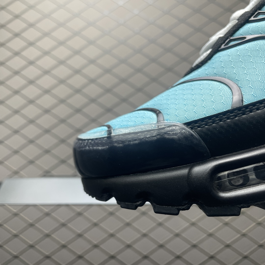 图片[6]-PB版 NK Air Max Plus TN 复古气垫跑鞋 CW8838-400 大厂出品 多道QC标准品控质检 整体配色采用撞色妆点 鞋面网眼布和皮革材质打造 中底搭载 Air Max 科技 保证了日常穿着的缓震性！鞋垫处和鞋后跟印有 TN 字样 彰显鞋款身份 尺码：36 36.5 37.5 38 38.5 39 40 40.5 41 42 42.5 43 44 44.5 45 46-选品中心