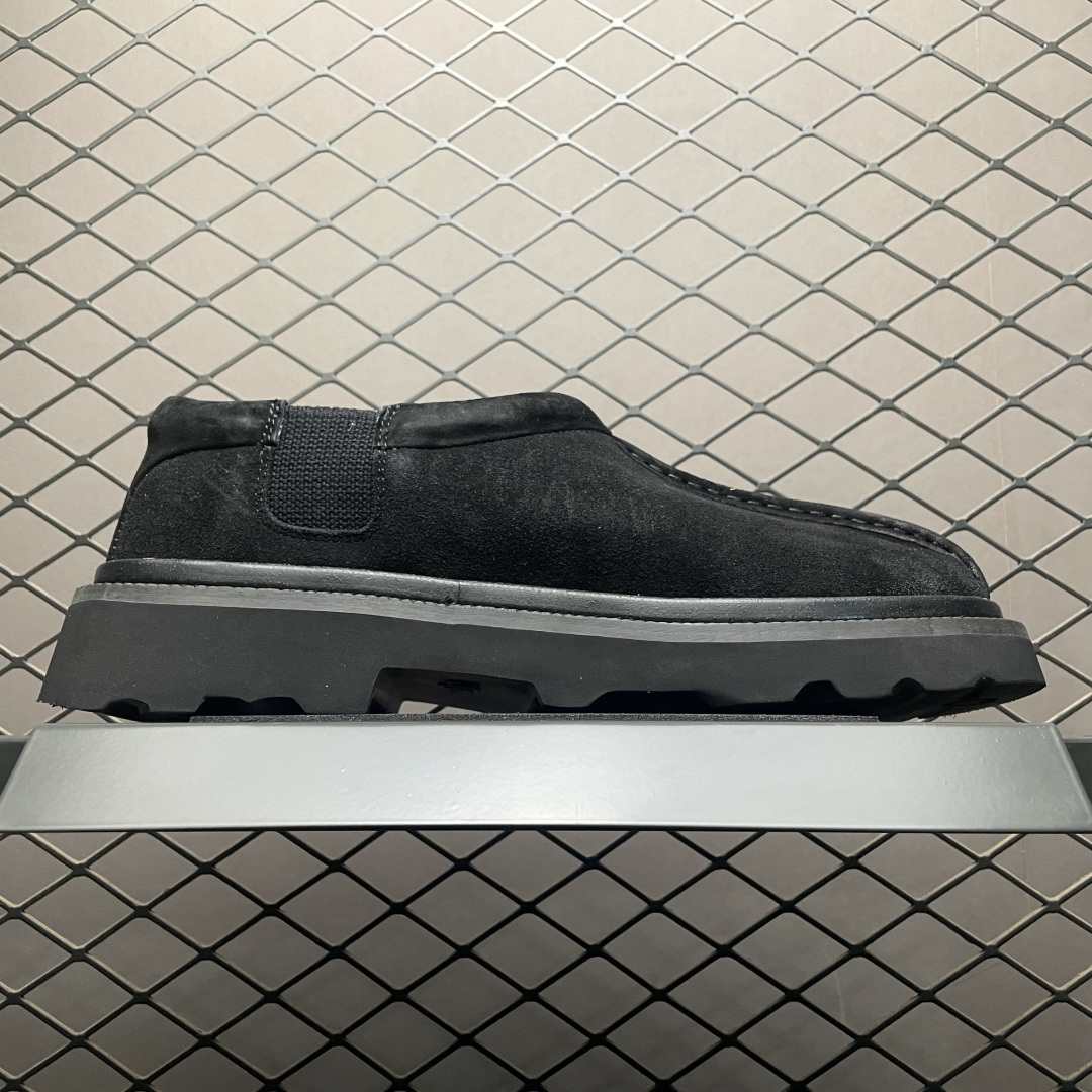 图片[3]-UGG Tasman Lug 2025 新款 塔斯曼系列男鞋 1166913 鞋面采用牛剖层 内里透气网面 传统Eva轻翼大底 档次与舒适并存 一脚蹬设计 穿脱自如 搭配阔腿工装 美式复古巴恩风 鞋头有油蜡做旧感 潮范轻松拿捏 内增加绒鞋垫一副（售后需配件齐全）尺码：40 41 42 43 44-选品中心