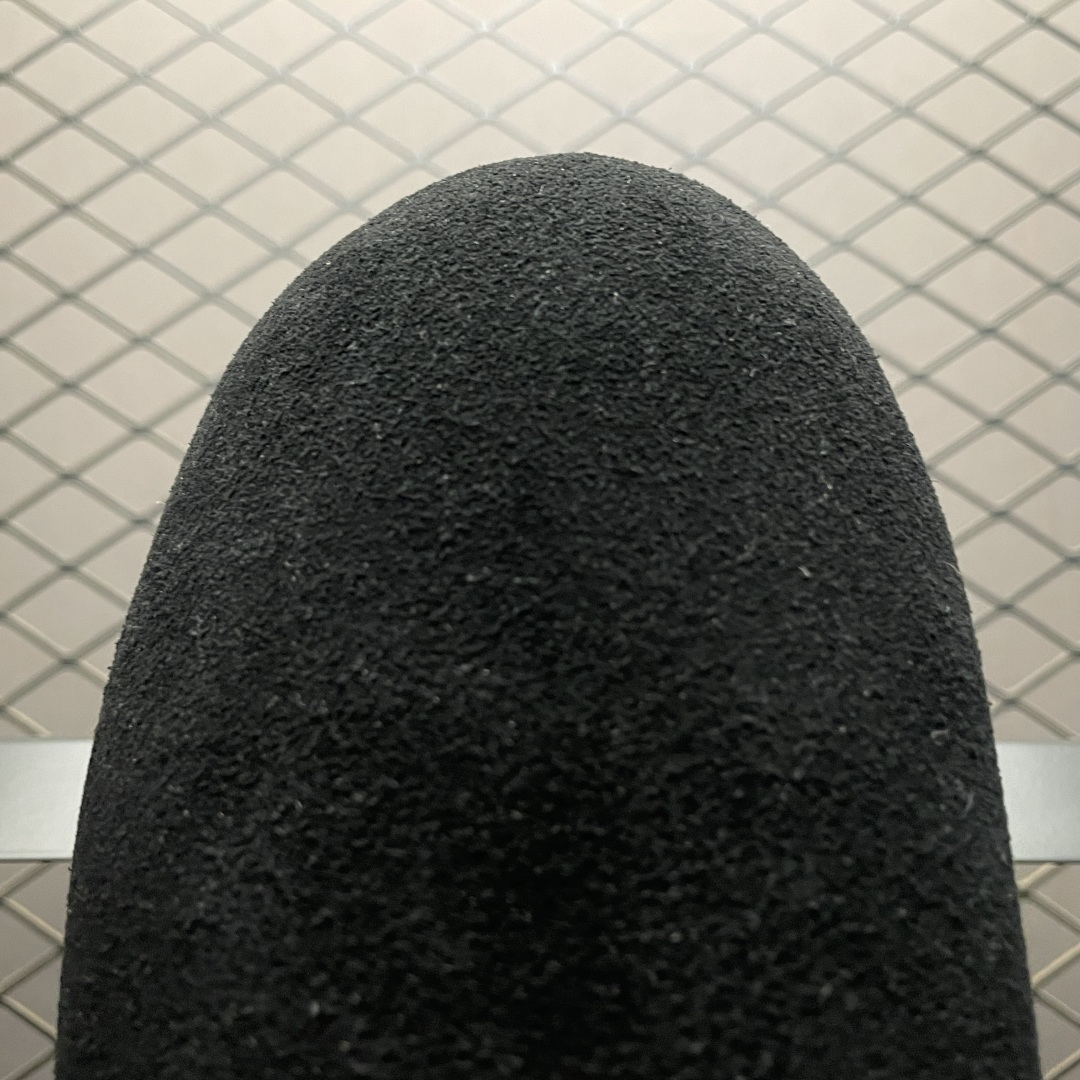 图片[7]-X1版 UGG Elea Slip-On 轻薄一脚蹬 1171390 居家 办公室 空调房室内 易搭配超时髦大长腿福利款 鞋头到鞋垫真羊皮毛一体 带防水工艺 区别市面任何版本 独立原版开发大底 羊绒鞋垫 冬季保暖外出 家居都是很适合的选择 近年uug推出款式系列 局部偏向年轻消费者喜好 也走到时尚潮流穿搭的前沿 鞋身材质 防泼水涂层翻毛皮鞋面 17毫米UGGPURE植入式羊毛内底 轻便防滑舒适橡胶外底 全套包装 尺码： 35 36 37 38 39 40-选品中心