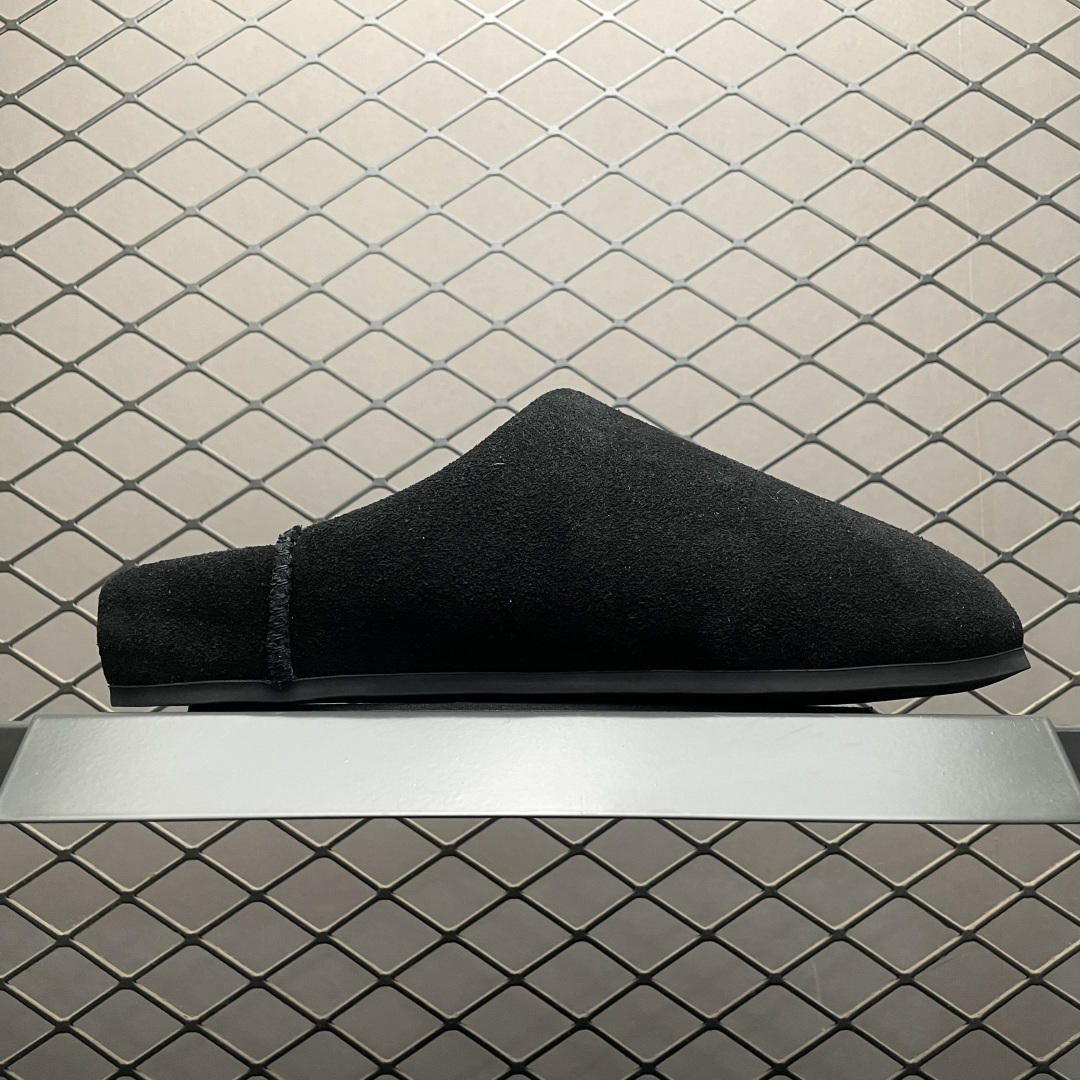 图片[3]-X1版 UGG Elea Slip-On 轻薄一脚蹬 1171390 居家 办公室 空调房室内 易搭配超时髦大长腿福利款 鞋头到鞋垫真羊皮毛一体 带防水工艺 区别市面任何版本 独立原版开发大底 羊绒鞋垫 冬季保暖外出 家居都是很适合的选择 近年uug推出款式系列 局部偏向年轻消费者喜好 也走到时尚潮流穿搭的前沿 鞋身材质 防泼水涂层翻毛皮鞋面 17毫米UGGPURE植入式羊毛内底 轻便防滑舒适橡胶外底 全套包装 尺码： 35 36 37 38 39 40-选品中心