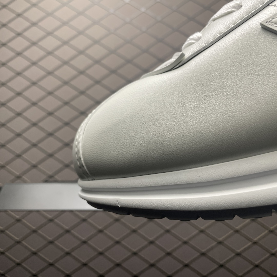 图片[6]-Nigo x Louis Vuitton 路易威登 LV Buttersoft 阿甘鞋 低帮休闲面包鞋 海淘代购同渠道品质 高端零售 外贸充正专供 原版购入开发 全鞋羊皮➕牛皮鞋面 ZP级全套包装 完美楦型 正确卡色 大底TPU 质感媲美原版 细节与原版一致 请注意区分市面通货材 尺码：36 37 38 39 40 41 42 43 44 45 46-选品中心