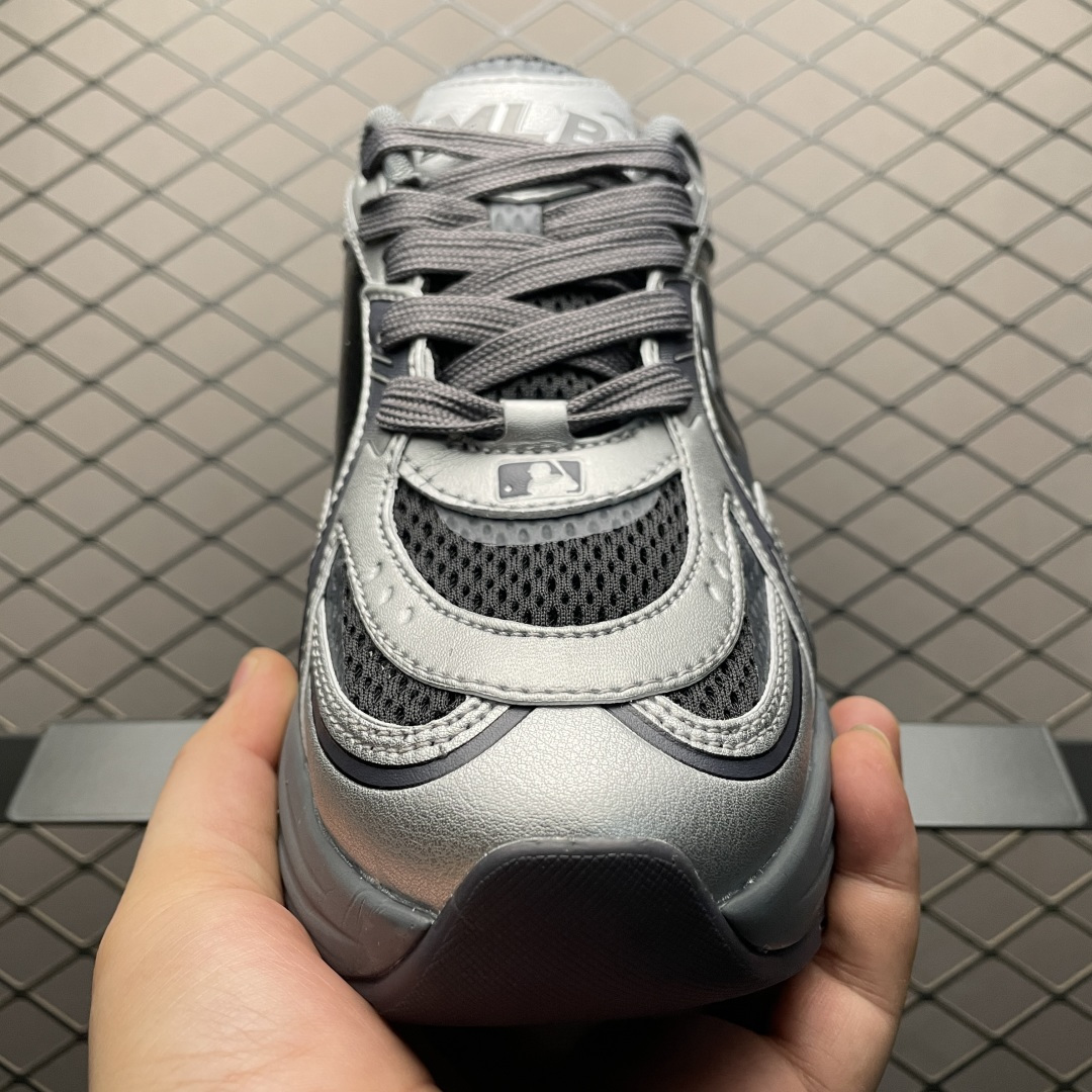 图片[9]-网红爆款 MLB Curve Runner Enamel 低帮休闲凉鞋 原厂防伪吊牌 尺码：36 36.5 37.5 38 38.5 39 40 40.5 41 42 42.5 43 44 44.5 45-选品中心