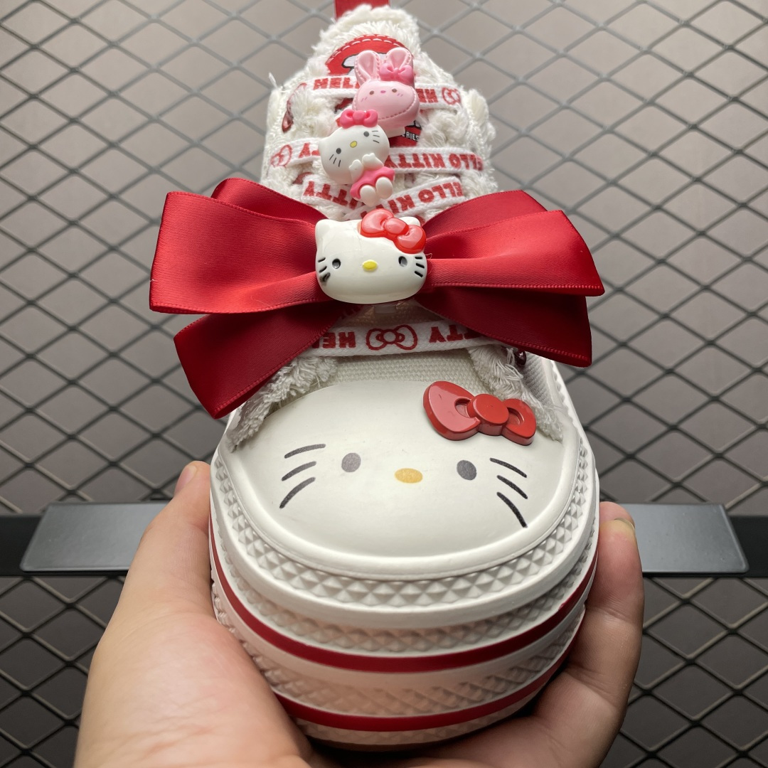 图片[9]-Sanrio 三丽鸥 x OLD ORDER 联名限定 凯蒂粉蓝 6.5CM 厚底增高帆布鞋 马卡龙 鞋身满印的Hello Kitty凯蒂猫图案真的好可爱 粉蓝色系的毛边设计满满小香风氛围感 脚感蛮舒适的不磨脚，搭配清新干净 小个子也能拥有大长腿 出街穿这双回头率拉满了 氛围感就够了 日常穿搭也很出彩啦 尺码：35 36 37 38 39 40-选品中心