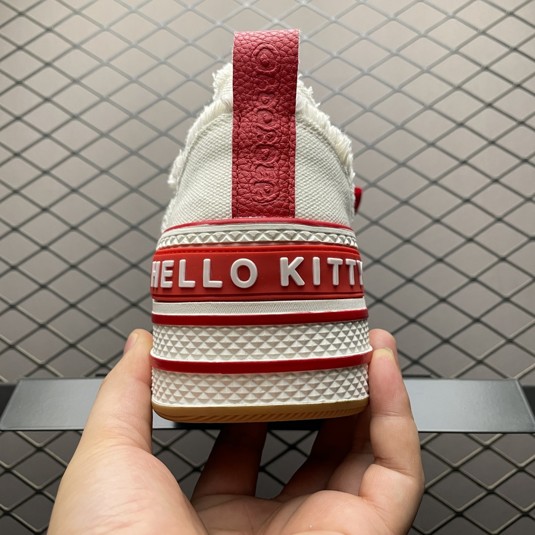 图片[2]-Sanrio 三丽鸥 x OLD ORDER 联名限定 凯蒂粉蓝 6.5CM 厚底增高帆布鞋 马卡龙 鞋身满印的Hello Kitty凯蒂猫图案真的好可爱 粉蓝色系的毛边设计满满小香风氛围感 脚感蛮舒适的不磨脚，搭配清新干净 小个子也能拥有大长腿 出街穿这双回头率拉满了 氛围感就够了 日常穿搭也很出彩啦 尺码：35 36 37 38 39 40-选品中心