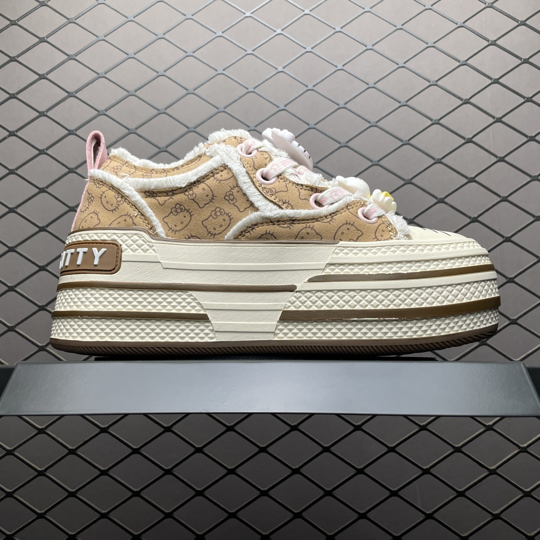 图片[3]-Sanrio 三丽鸥 x OLD ORDER 联名限定 凯蒂粉蓝 6.5CM 厚底增高帆布鞋 马卡龙 鞋身满印的Hello Kitty凯蒂猫图案真的好可爱 粉蓝色系的毛边设计满满小香风氛围感 脚感蛮舒适的不磨脚，搭配清新干净 小个子也能拥有大长腿 出街穿这双回头率拉满了 氛围感就够了 日常穿搭也很出彩啦 尺码：35 36 37 38 39 40-选品中心